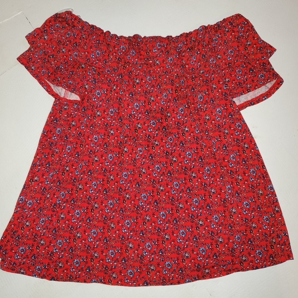 Maurices top